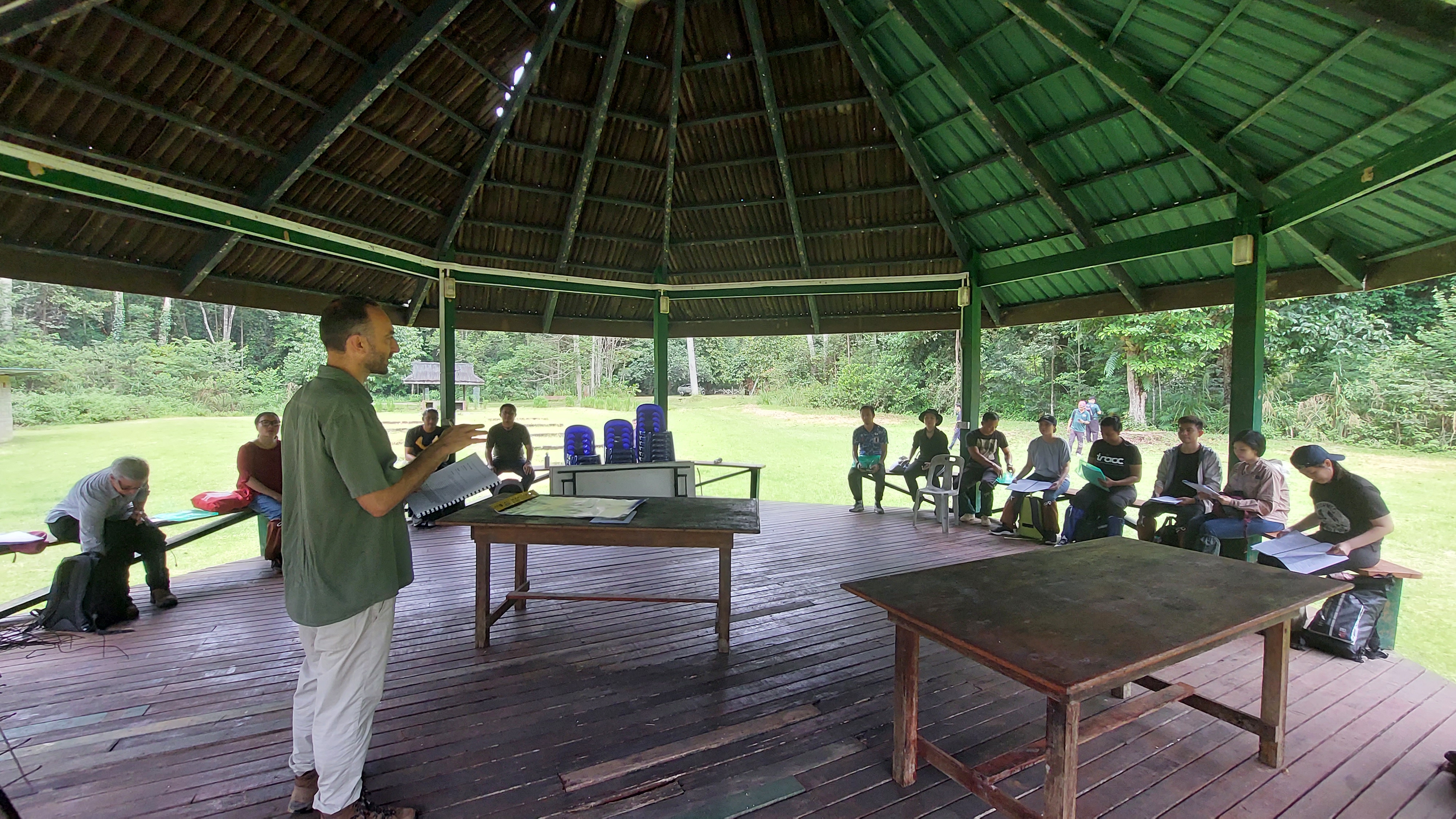 Outdoor classroom session