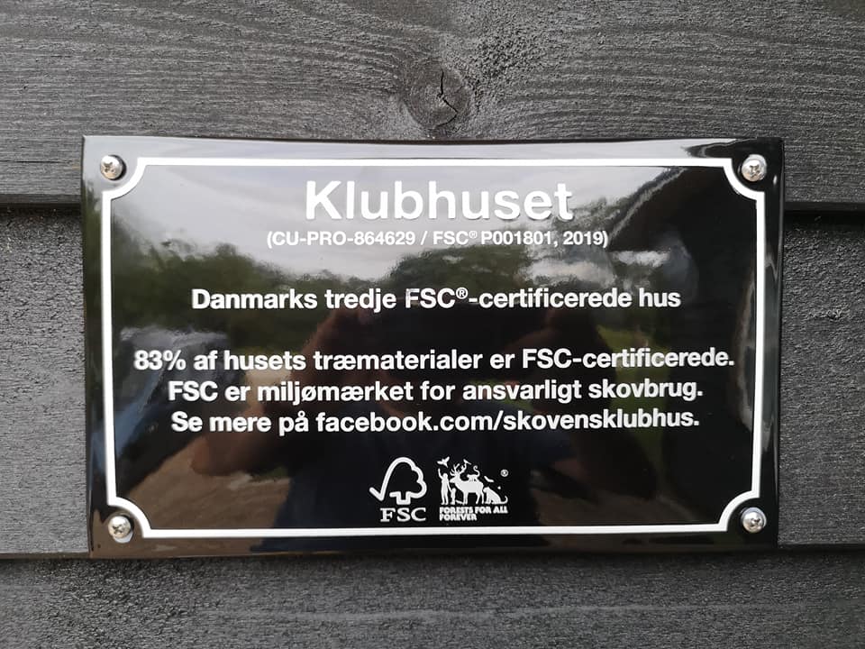 Plaque